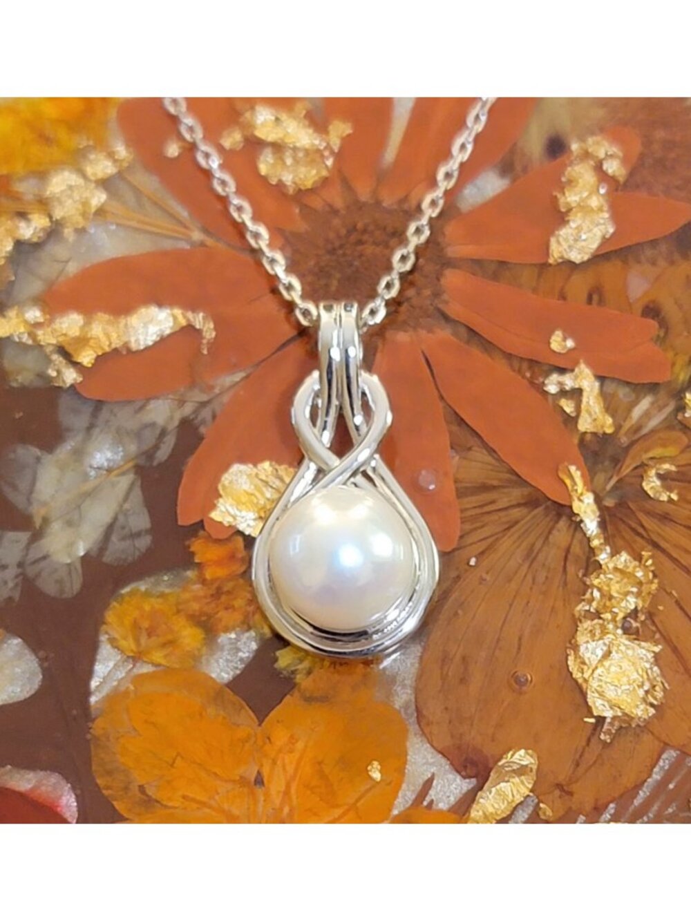 Freshwater Pearl Infinity Knot Necklace 925 Sterling Silver White Gold NWT